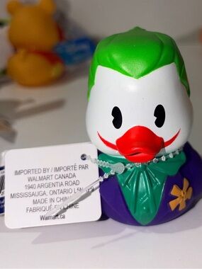 Duckalooz Joker™ Small Toy Duck Collectible